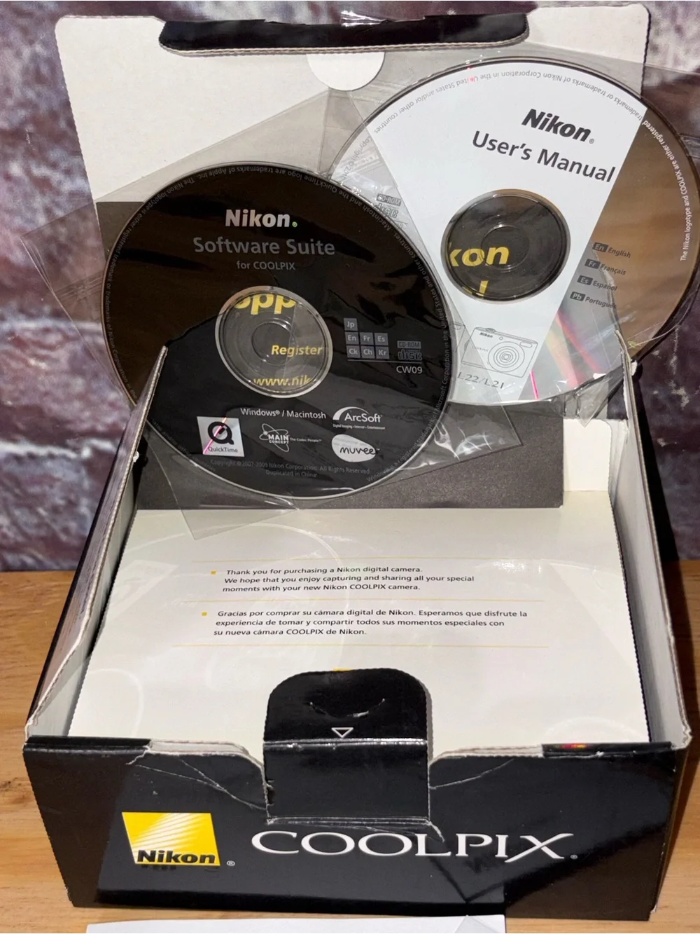 Nikon Coolpix L22 MANUAL CD, CHORDS & BOX ONLY General Instructions Booklet